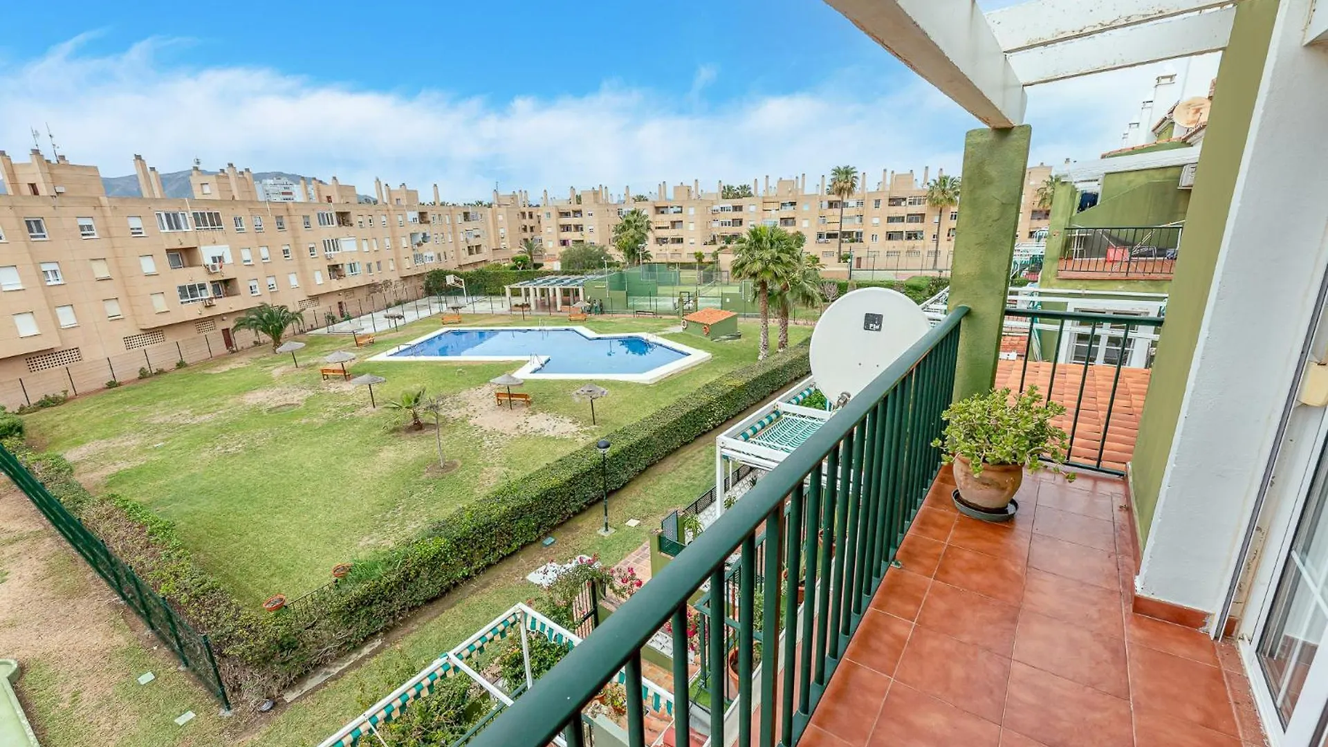 Daire 797 Holiday Rentals - Amplio Atico Duplex En Guadalmar Frente Al Mar Málaga İspanya